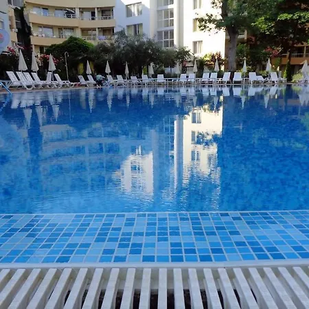 Appartement Amazing 2 Bedroom Next To The *