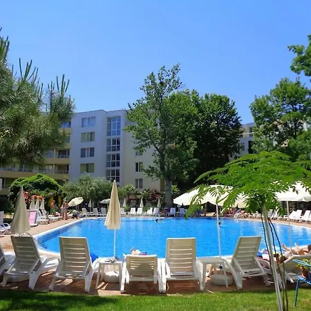 Amazing 2 Bedroom Next To The Sunny Beach