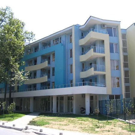 Amazing 2 Bedroom Next To The Sunny Beach