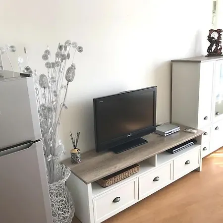شقة Amazing 2 Bedroom Next To The *